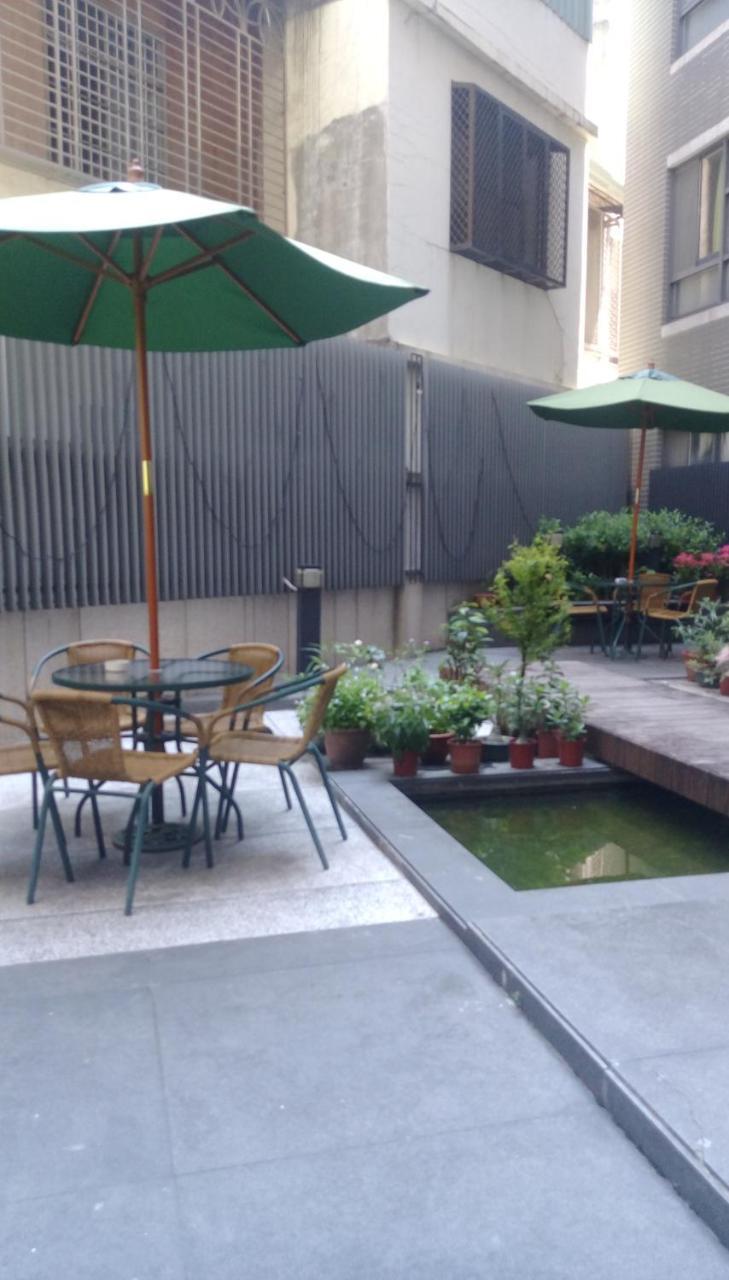 Fengjia Qing Su Homestay Ταϊχούνγκ Εξωτερικό φωτογραφία